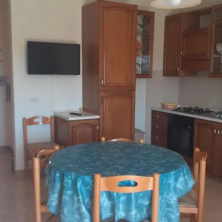 Casa Vacanza Flores. * Le Castella (Calabria)