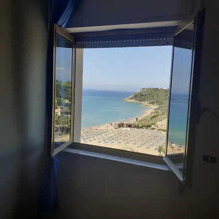Casa Vacanza Flores. Holiday home