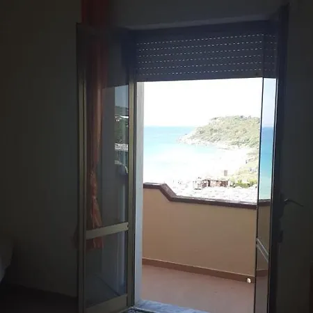Casa Vacanza Flores. Holiday home *
