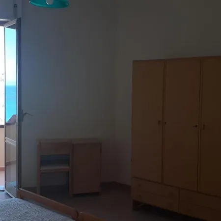 Holiday home Casa Vacanza Flores. *