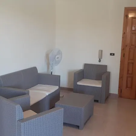 Casa Vacanza Flores. Le Castella (Calabria)